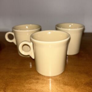 Vintage Fiesta Homer Laughlin Pale Yellow HLC Mug Tom‎ & Jerry "O" Ring Handle